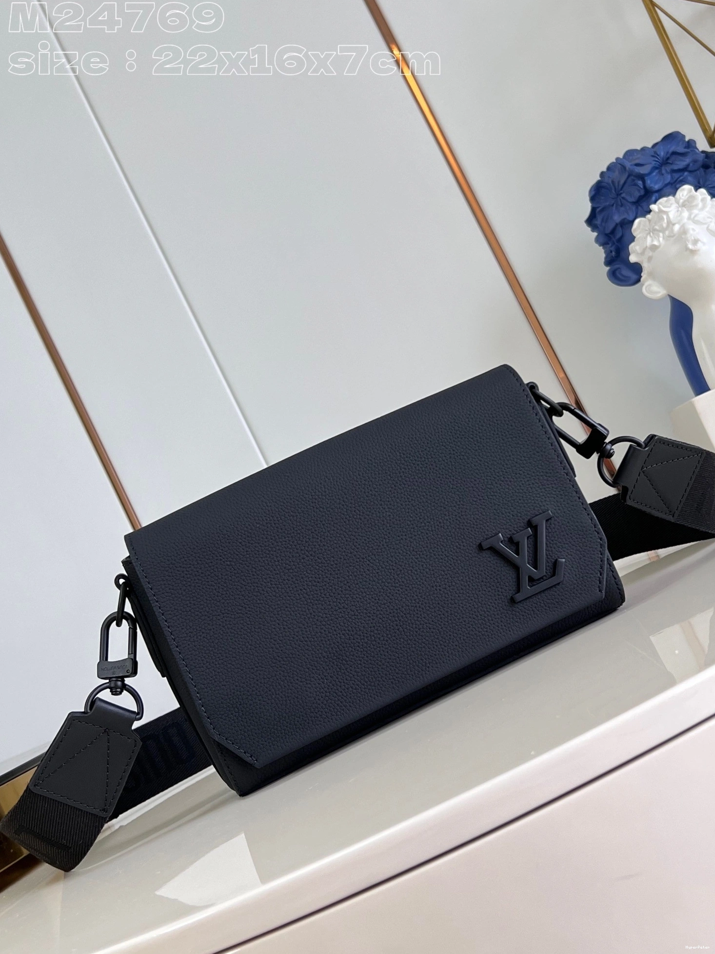 PM-22*16.5*7CM VUITTON LOUIS Takeoff Messenger 0714